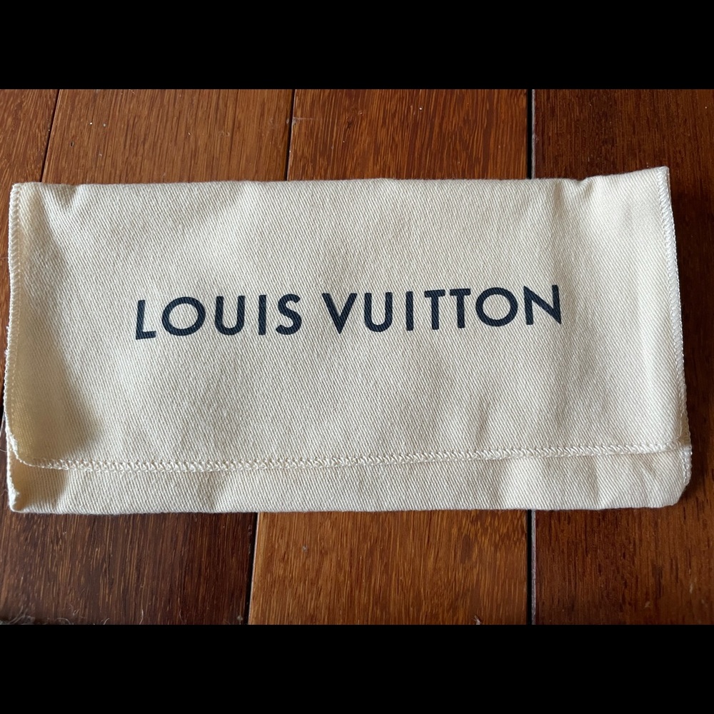Louis Vuitton small dust cover
